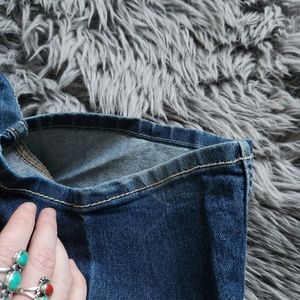 Ariat rebar denim size 28R